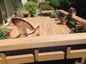 his Project uses Timbertech's new Legacy capped composite decking in